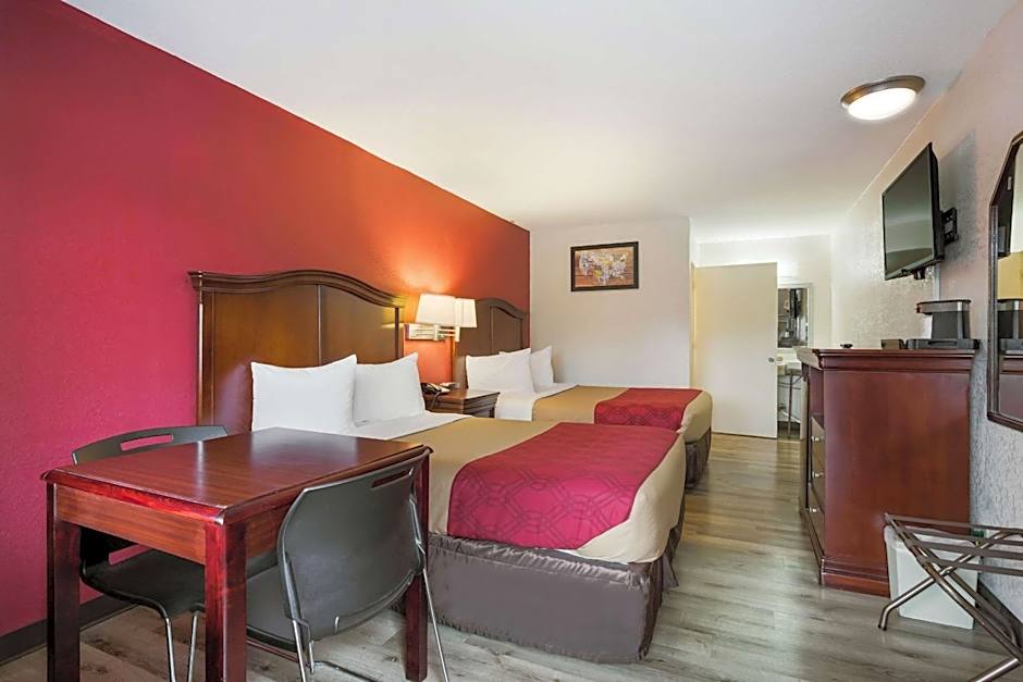 Econo Lodge Williamsburg Historic Area