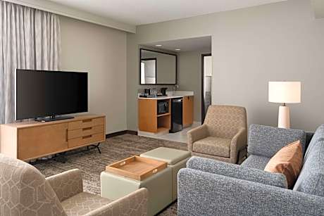 Corner Suite with Two Queen Beds - Non-Smoking