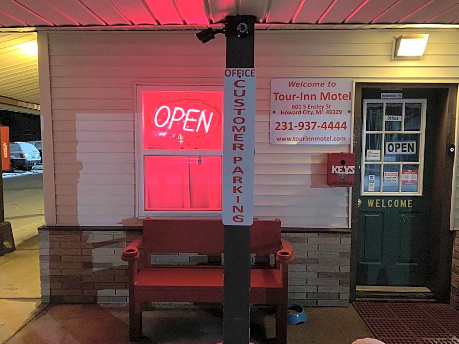 Tour Inn Motel