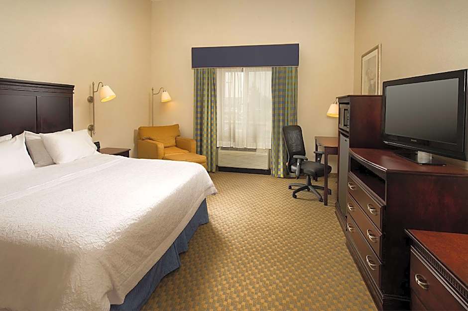 Photo 1 of 4 of 1 King Bed, Mobility Accessible, Roll in Shower