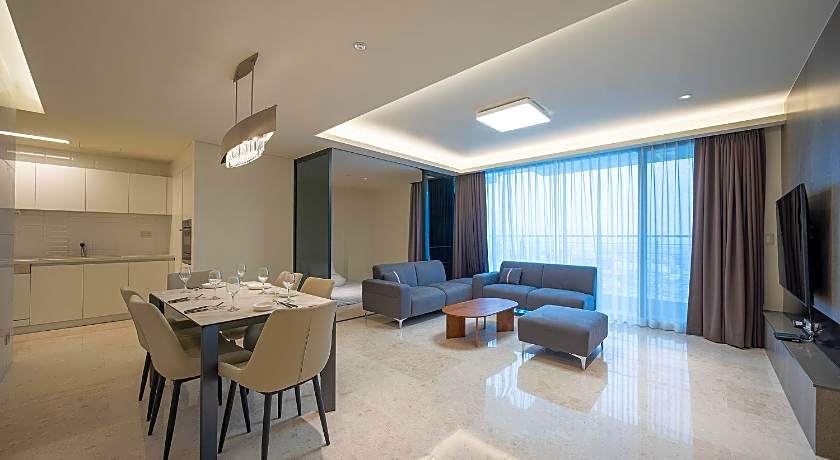 UH FLAT SIGNATURE DAEGU 