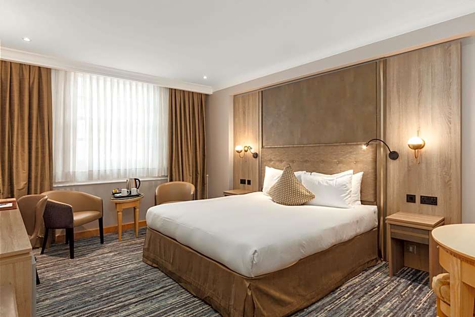 Courthouse Hotel London