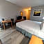 Days Inn & Suites by Wyndham Castle Rock