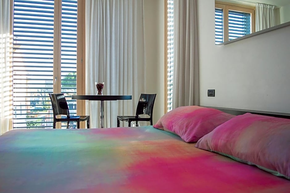 Blue Shades Hotel