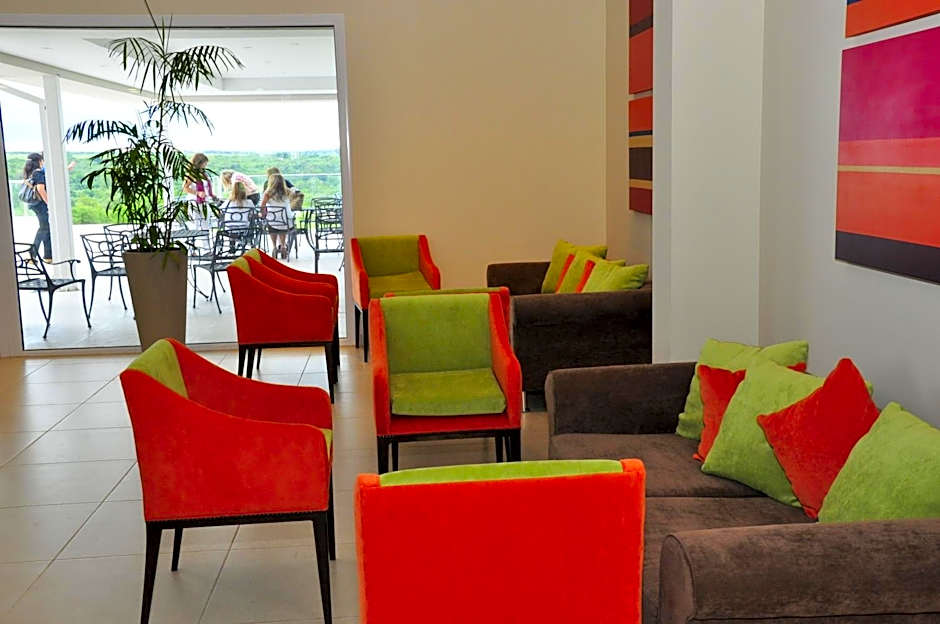 Howard Johnson Piedras Moras