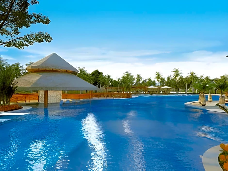 Dom Pedro Laguna Beach Resort & Golf by WAM Experience