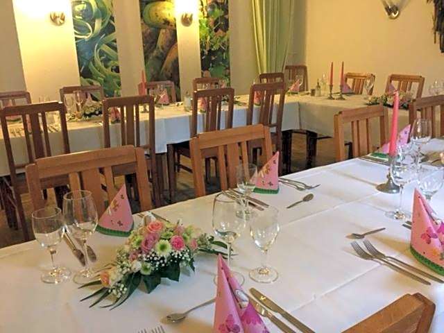 Waldhotel Brand's Busch