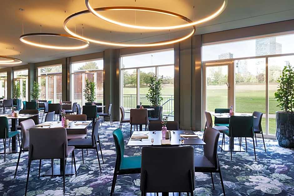 DoubleTree by Hilton Vienna Bosei