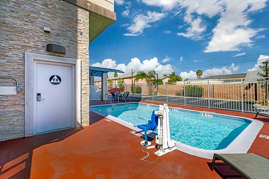 Best Western Plus Gardena Inn & Suites