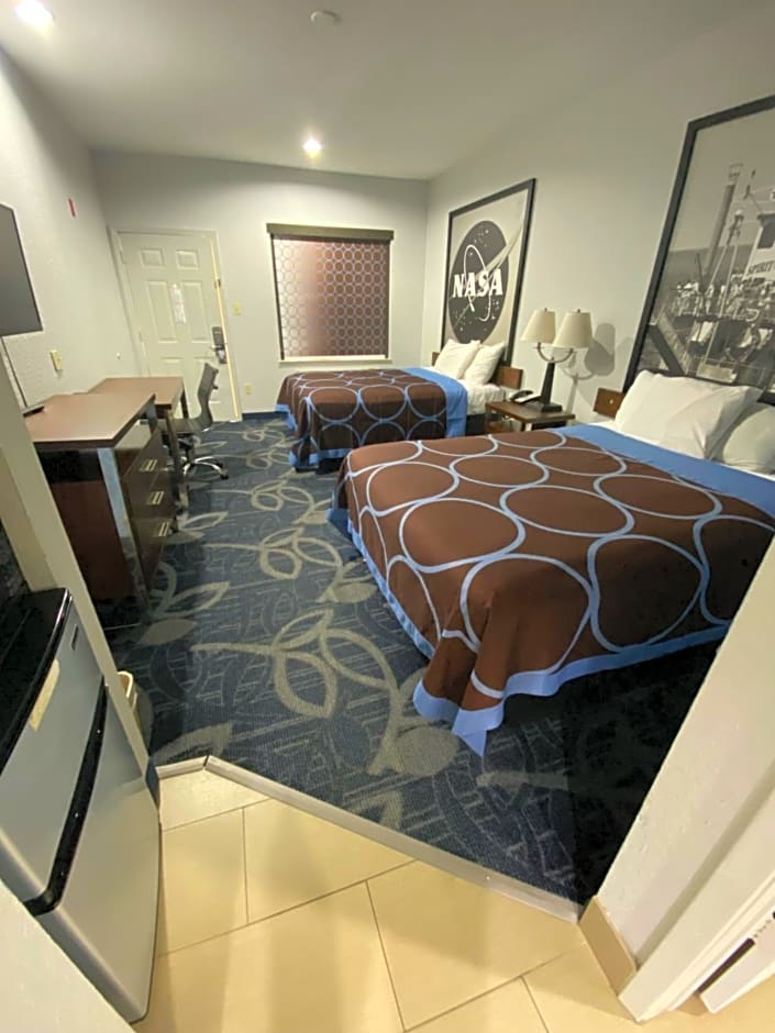 Super 8 by Wyndham Houston Hobby Airport South