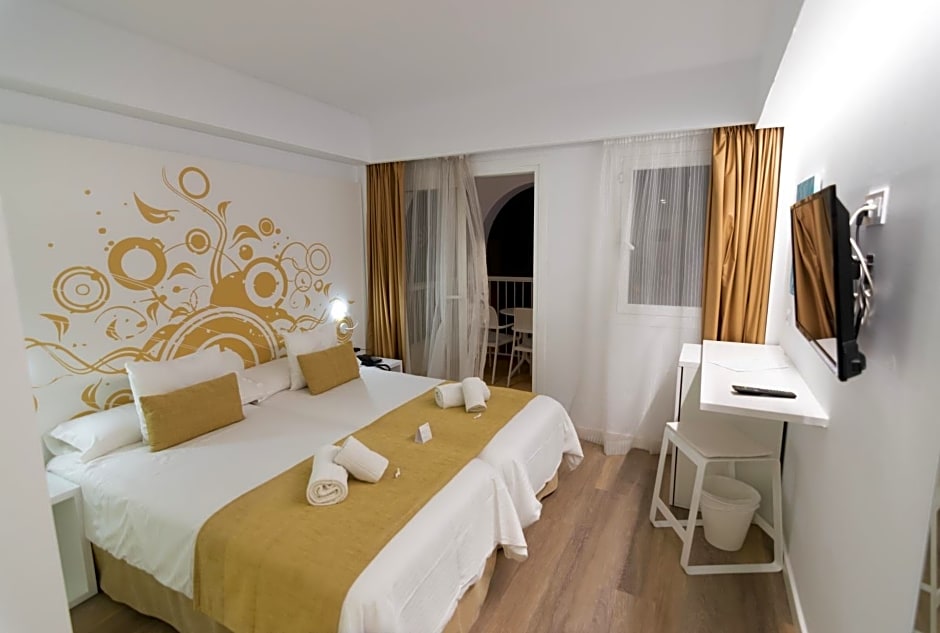 R2 Bahia Cala Ratjada - Adults Only