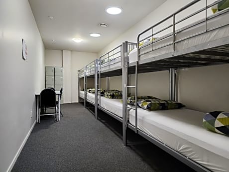 Share Bed in 8-Bed Female Dormitory (No Window)