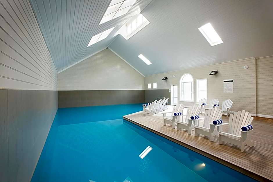 Deep Blue Hotel & Hot Springs