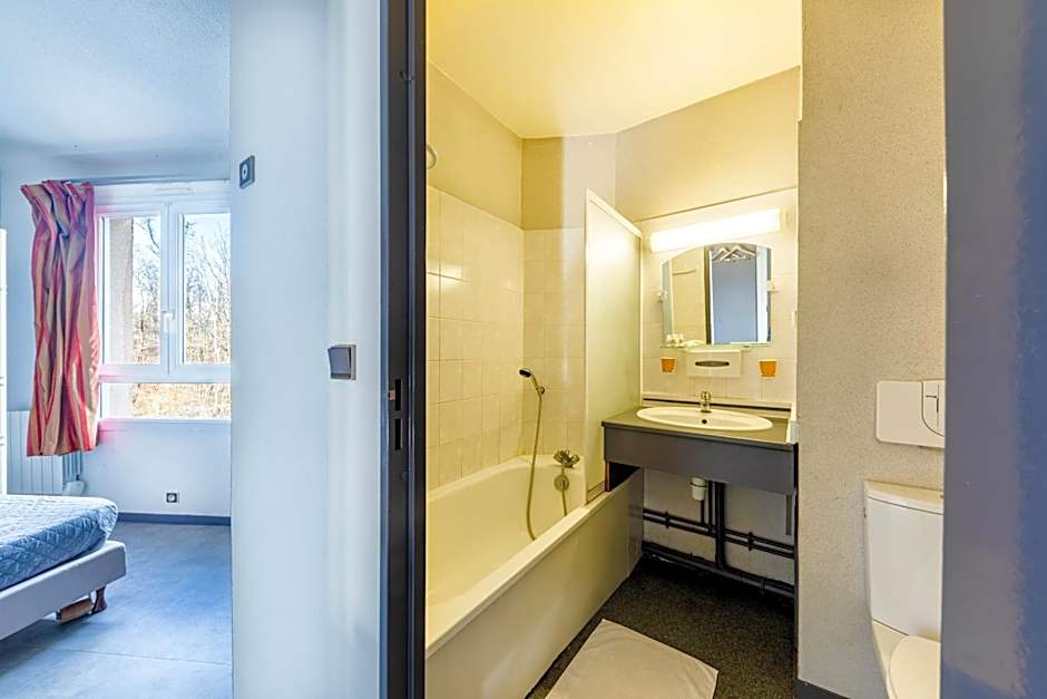 Hôtel La Nonette ASTERIX, CDG AIRPORT & PARIS CENTRE