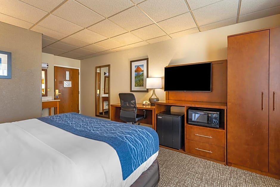 Comfort Inn & Suites Gateway to Glacier National Park