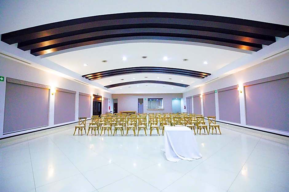 InHouse Select Hacienda Tres Rios