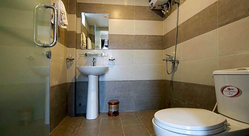 Poetic Hue Hotel & Spa