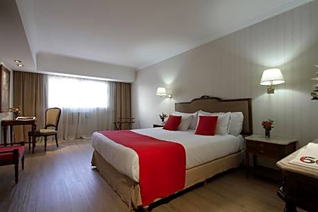 1 Queen Bed and 1 Single Bed, Non-Smoking