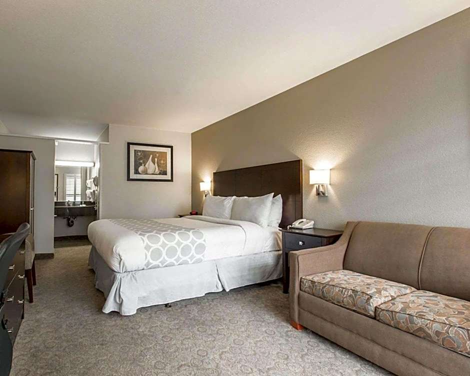 Rodeway Inn Convention Center