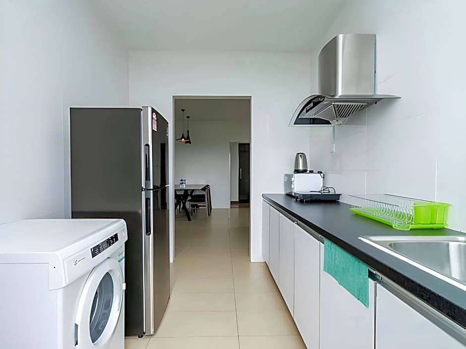 Roxy Hotel & Apartments