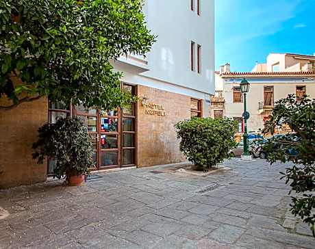 Nefeli Hotel