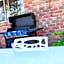 Kennedy Drive Boutique Motel & Nursery- Close To City Centre & Airport