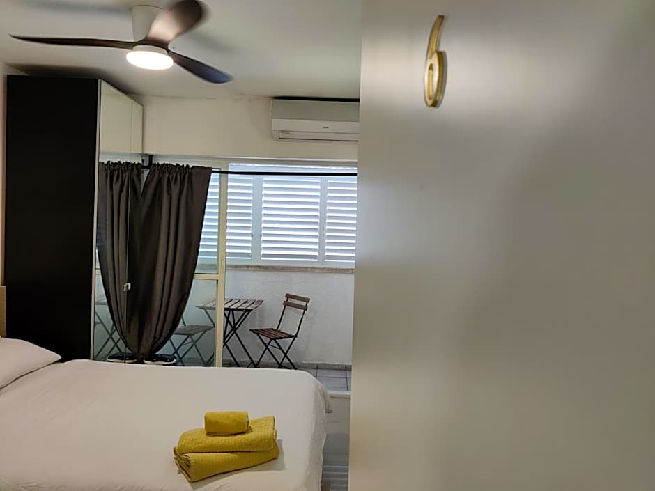 Dizengoff Penthouse Boutique Hostel