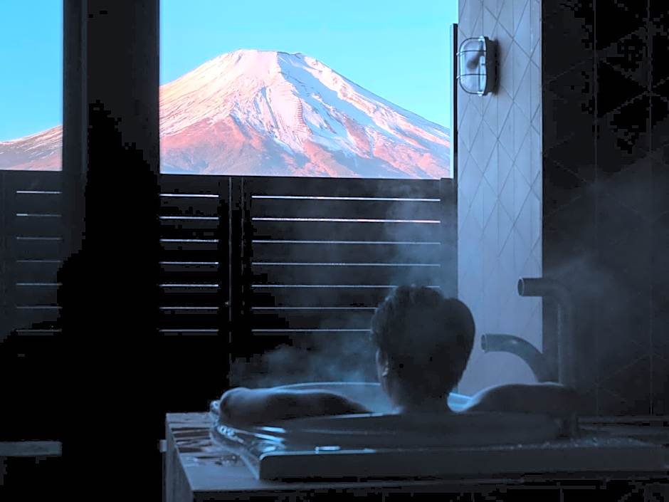 Mt Fuji View and Private Sauna Ryokan Shizuku しずく