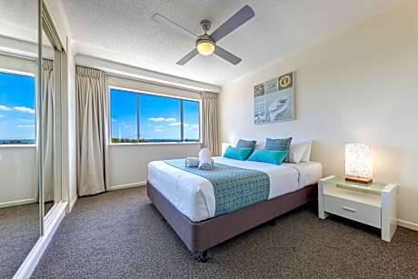 One-Bedroom Apartment with Garden View