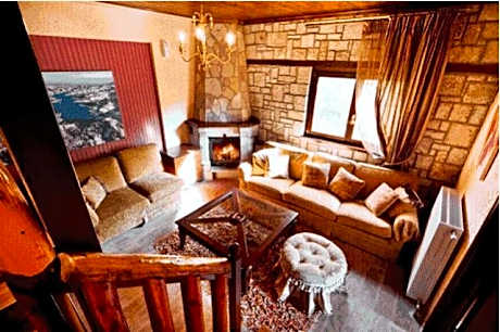 Apartment with Mountain View