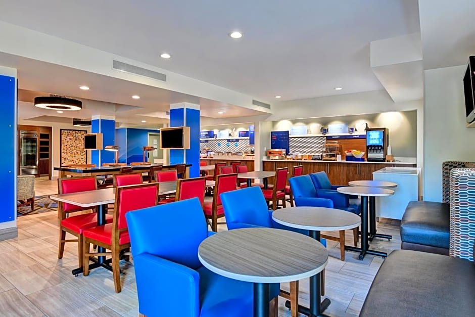 Holiday Inn Express Hotel & Suites Anderson I-85 - HWY 76, Exit 19B By IHG