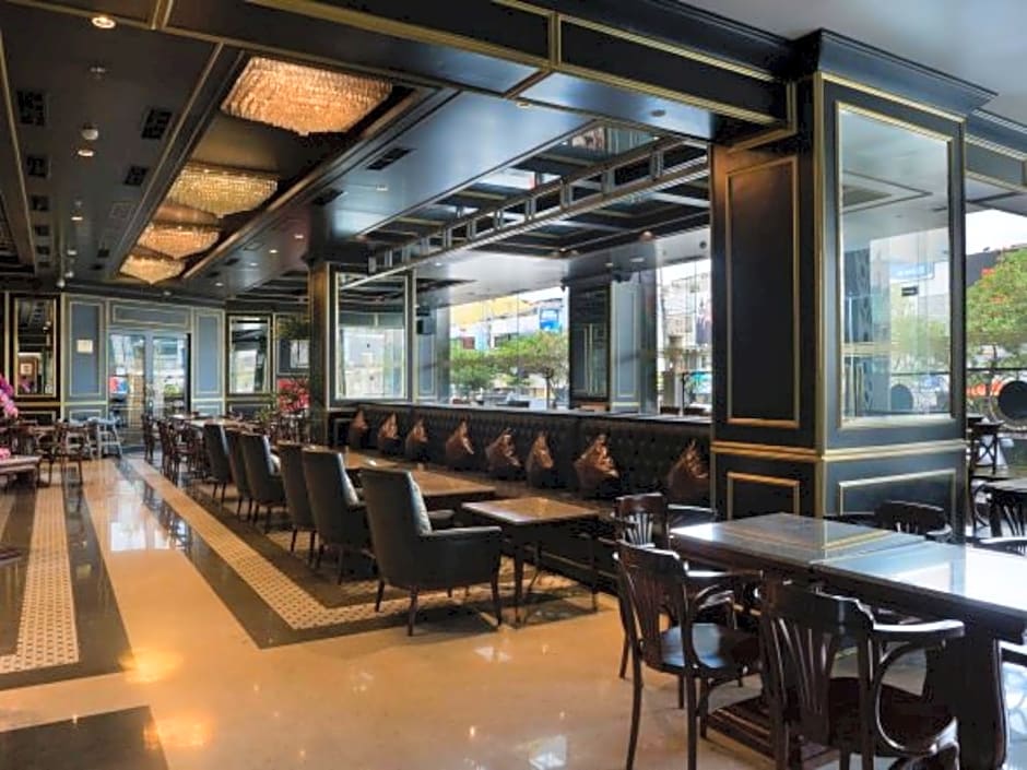 Myko Hotel & Convention Center Makassar