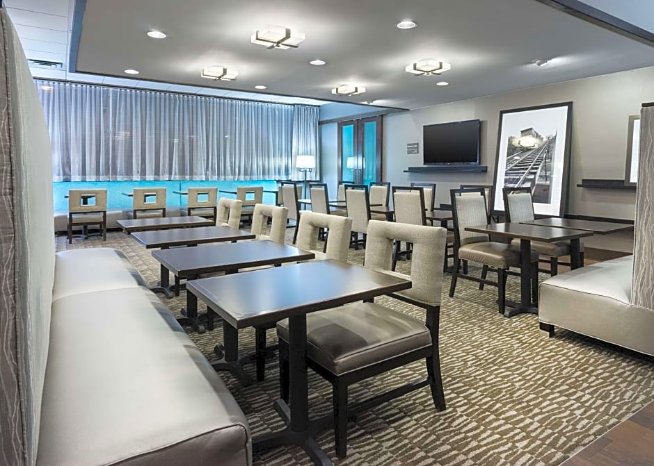 Hampton Inn By Hilton Pittsburgh-University Center