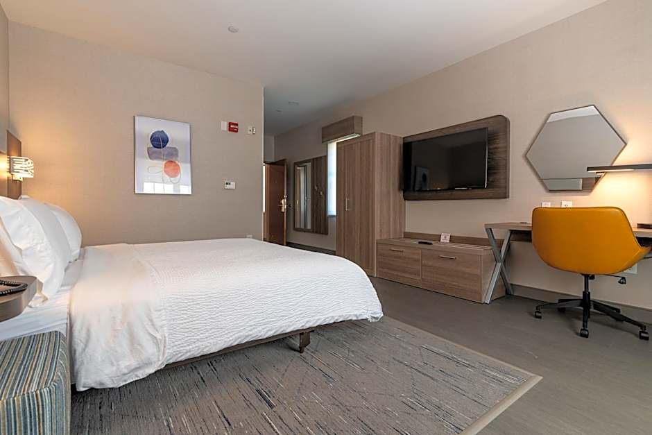 Holiday Inn Express Hotel & Suites Hampton South-Seabrook By IHG