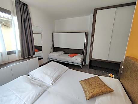 Family Apartment with Terrace