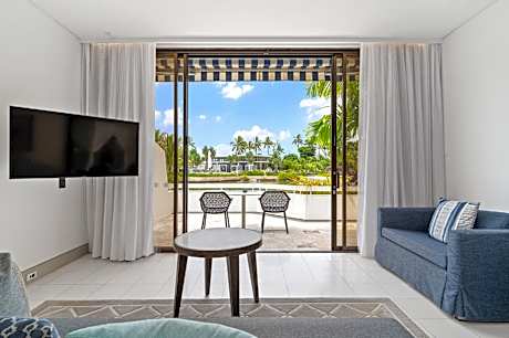 Premium King Room with Lagoon View