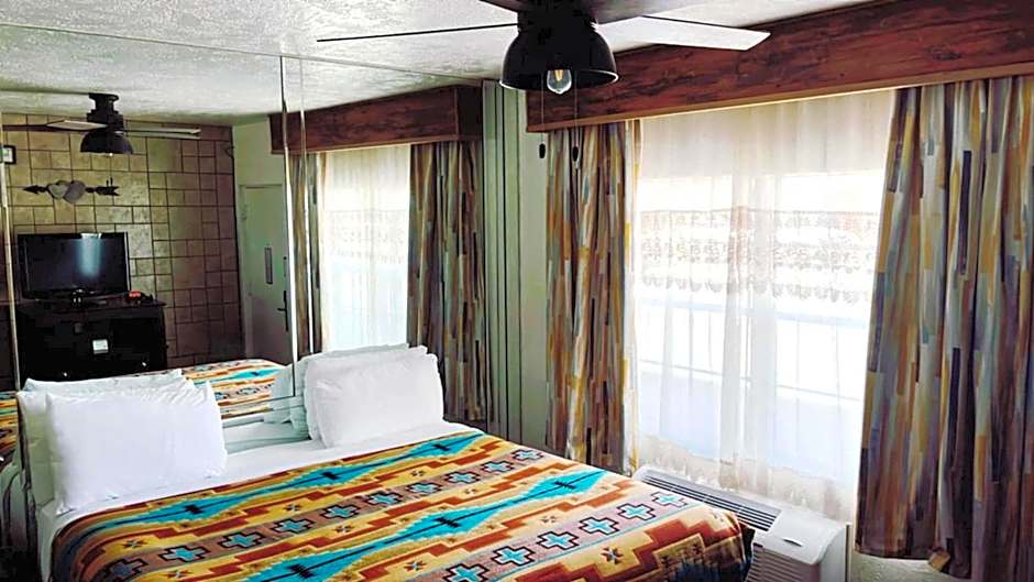 The Classic Desert Aire Hotel