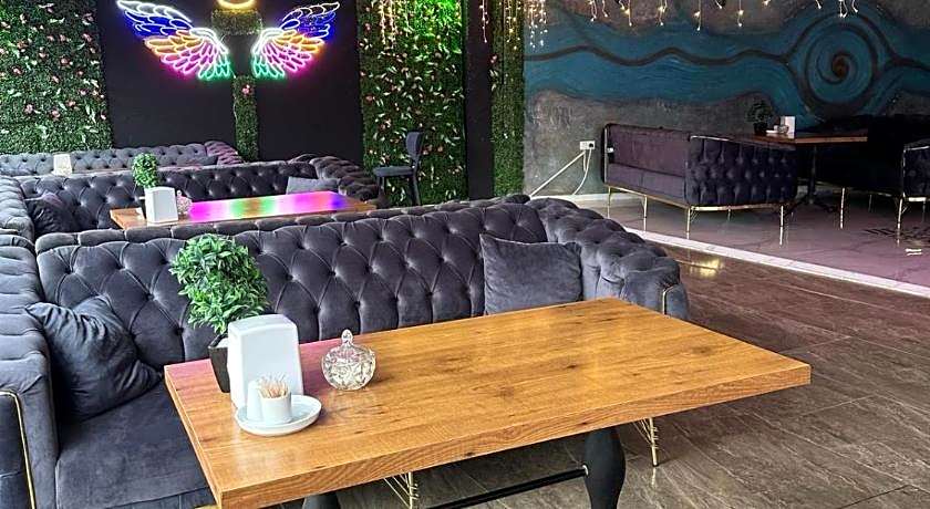 Grand Niki Hotel & Spa