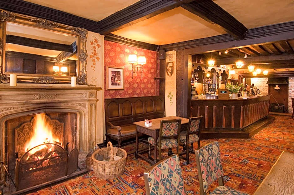 George & Pilgrims Hotel