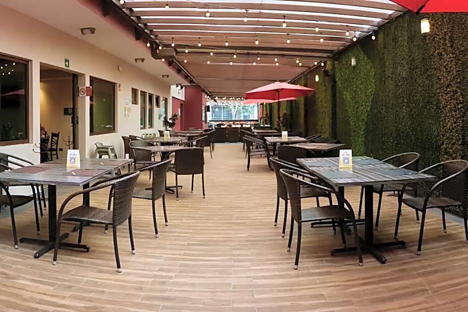 Loa Inn Business Centro Puebla