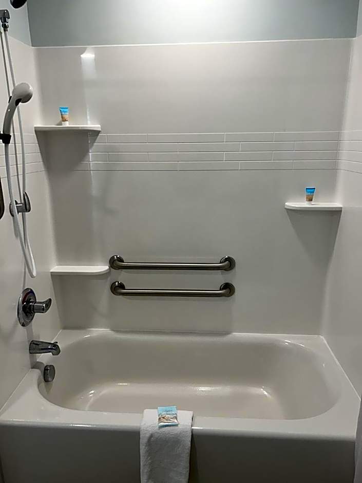 The Admiral Hotel/Motel