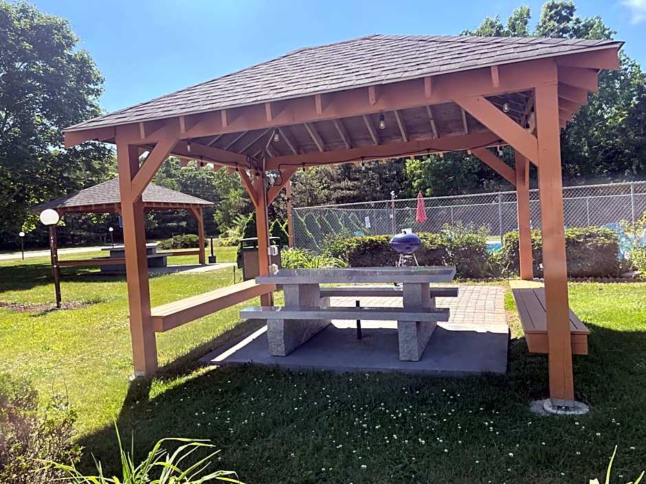 Aquastar Inn