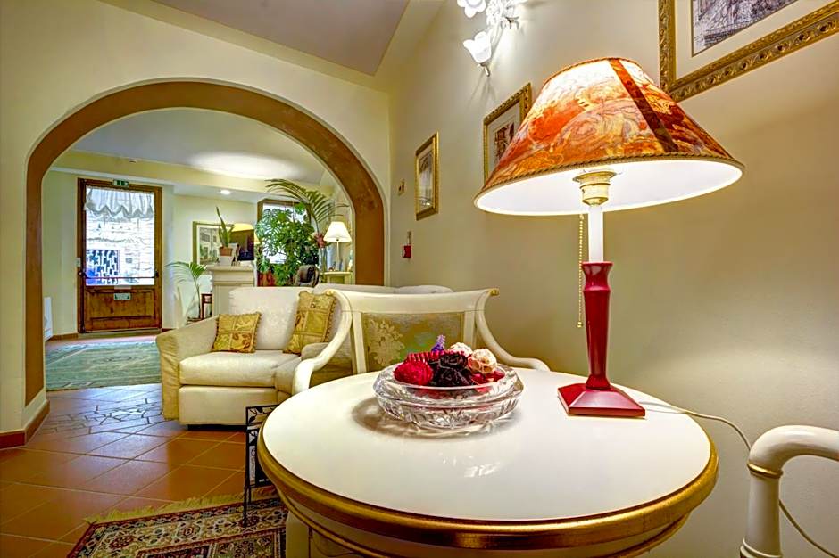 Hotel Volterra In Superior