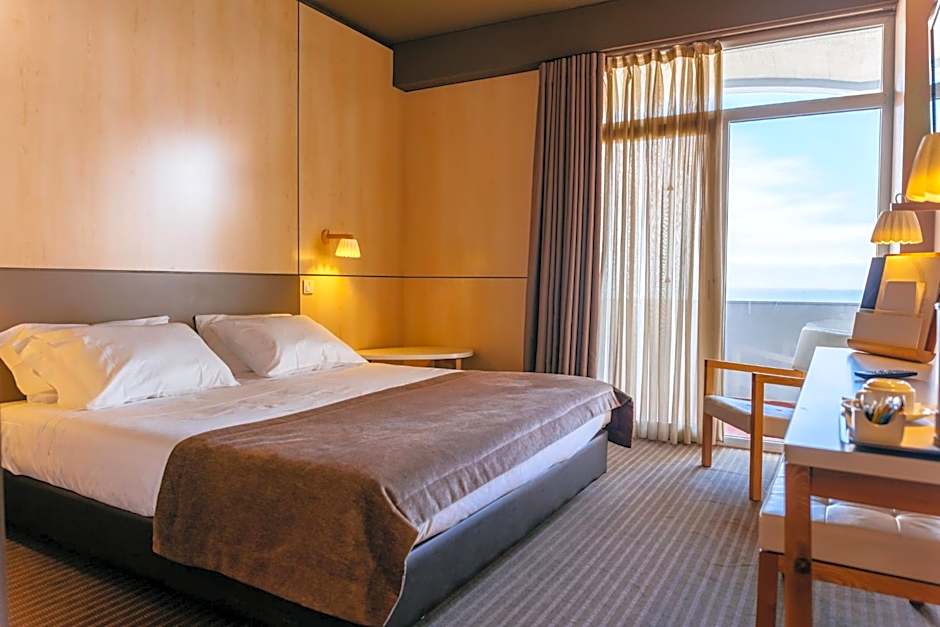 Axis Vermar Conference & Beach Hotel