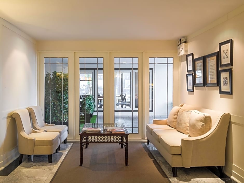 Rongratana Executive Residence