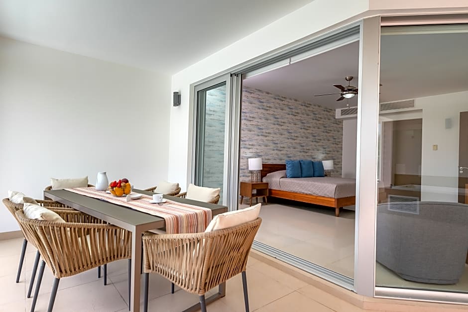 Mareazul Family Beach Condohotel