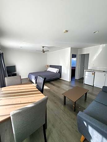 Gardena Court Motel