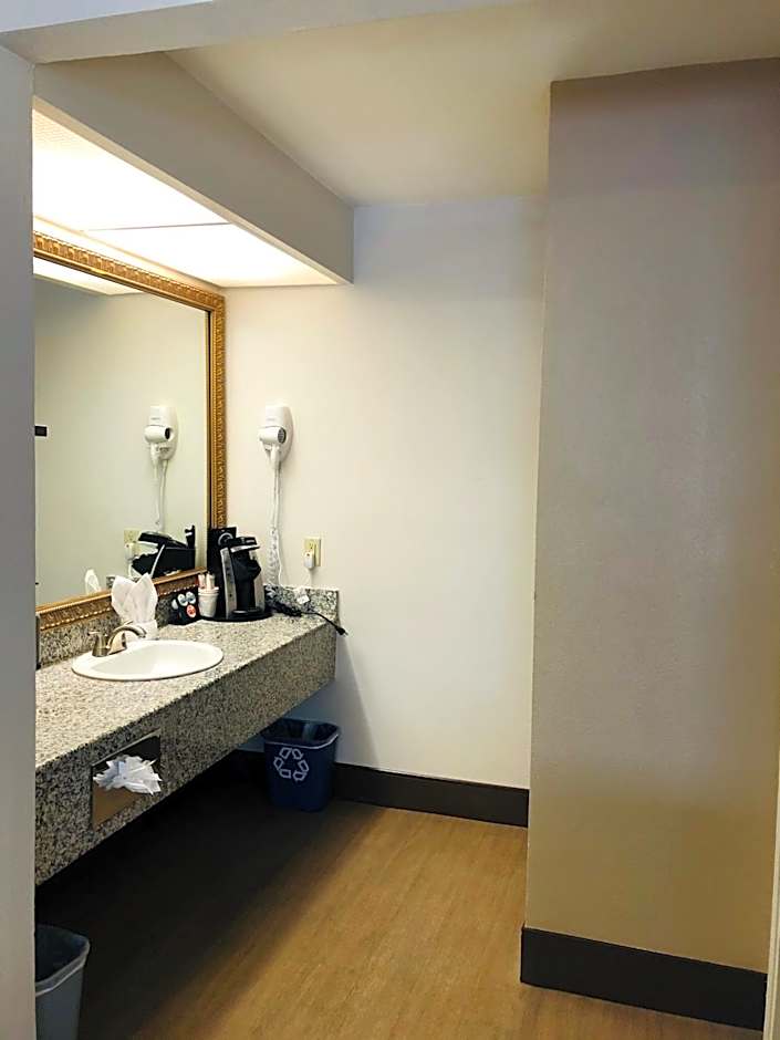 Stanford Inn And Suites Anaheim