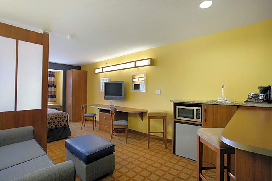 Microtel Inn & Suites by Wyndham Kearney