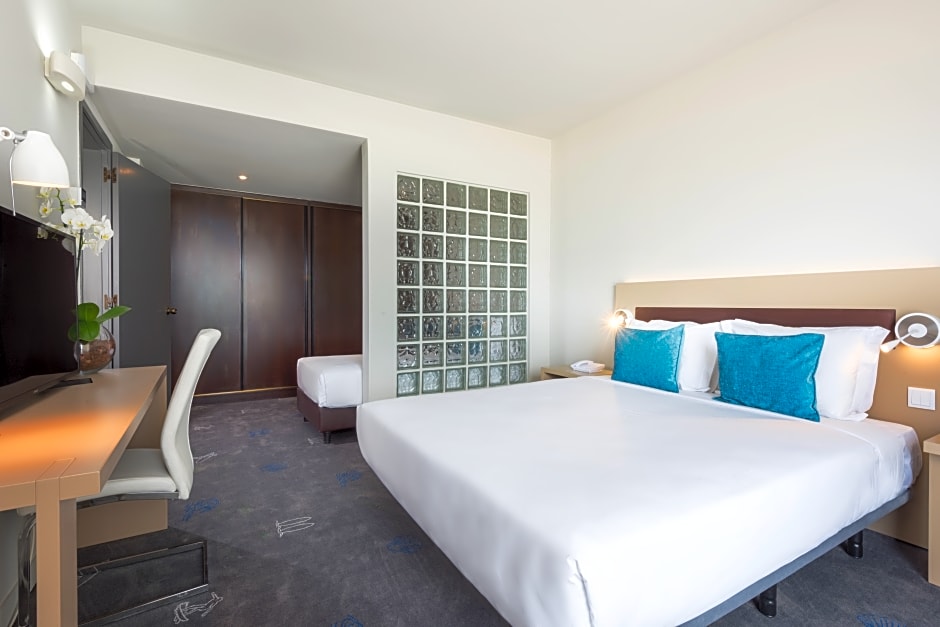 Photo 1 of 3 of Standard Suite